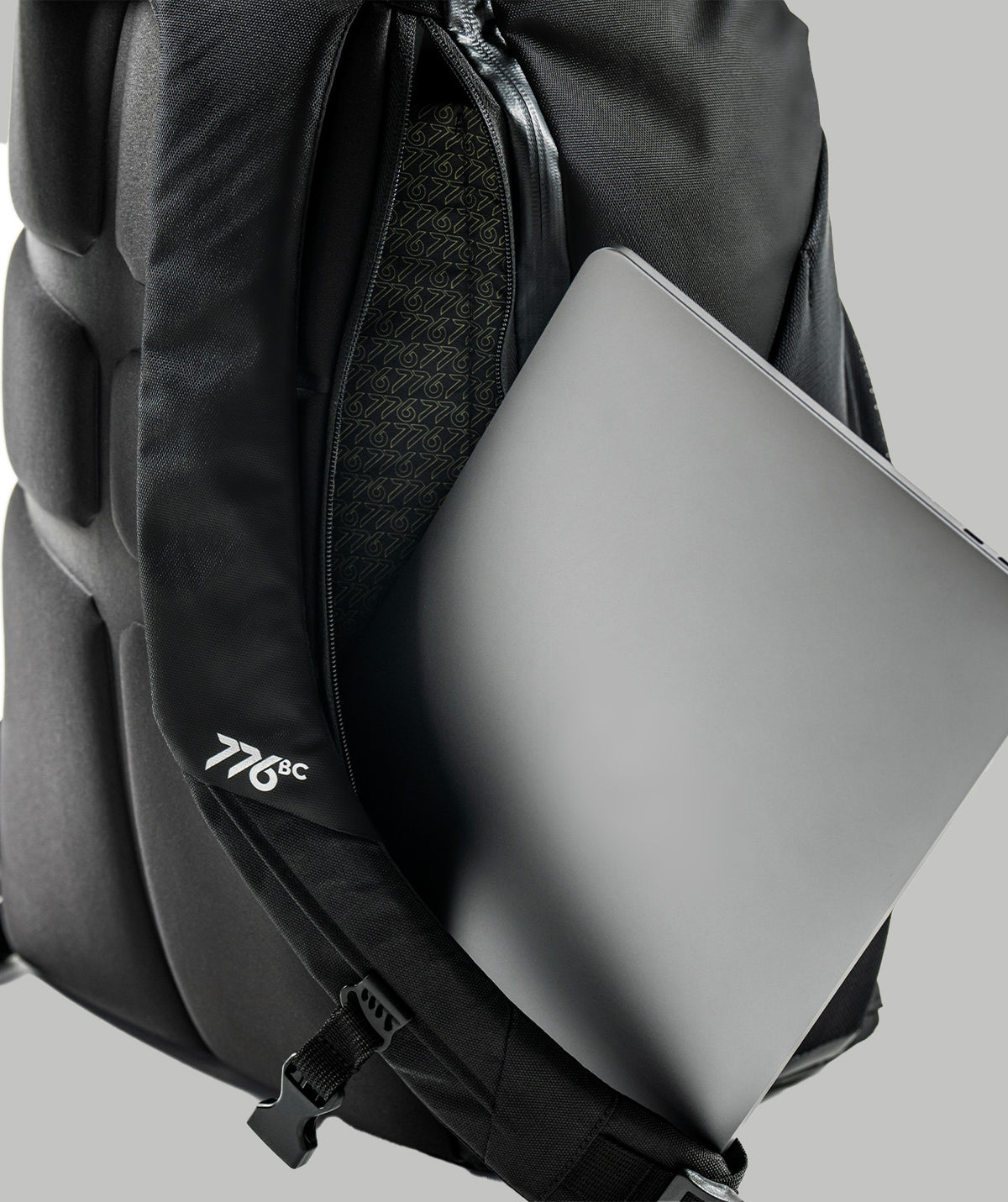 Unisex 776BC Motion Pro Tour Backpack - Black/White